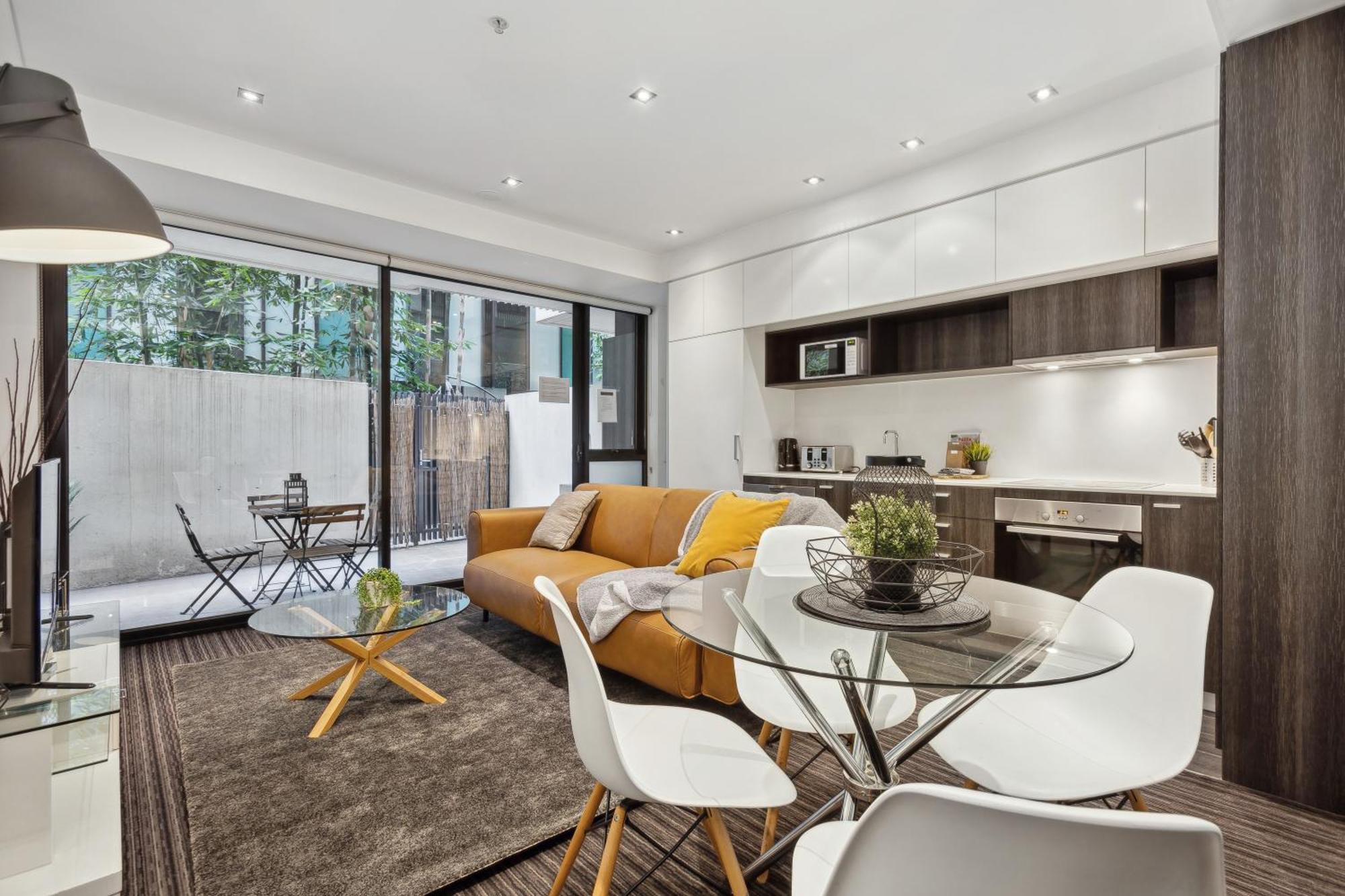 Complete Host Halo Apartments Melbourne Rum bild