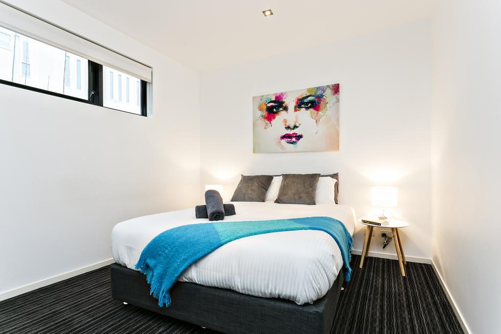 Complete Host Halo Apartments Melbourne Exteriör bild